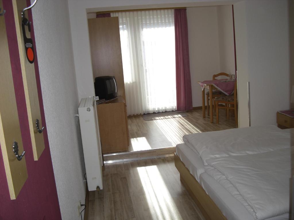 Gasthof Rhoenperle Kothen  Habitación foto