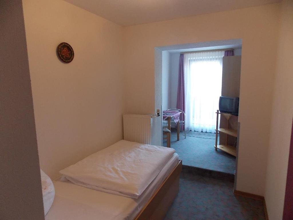 Gasthof Rhoenperle Kothen  Habitación foto